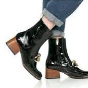 Steve Madden Loreen Chain-Embellished Faux Patent-Leather Ankle Boots - US 7.5